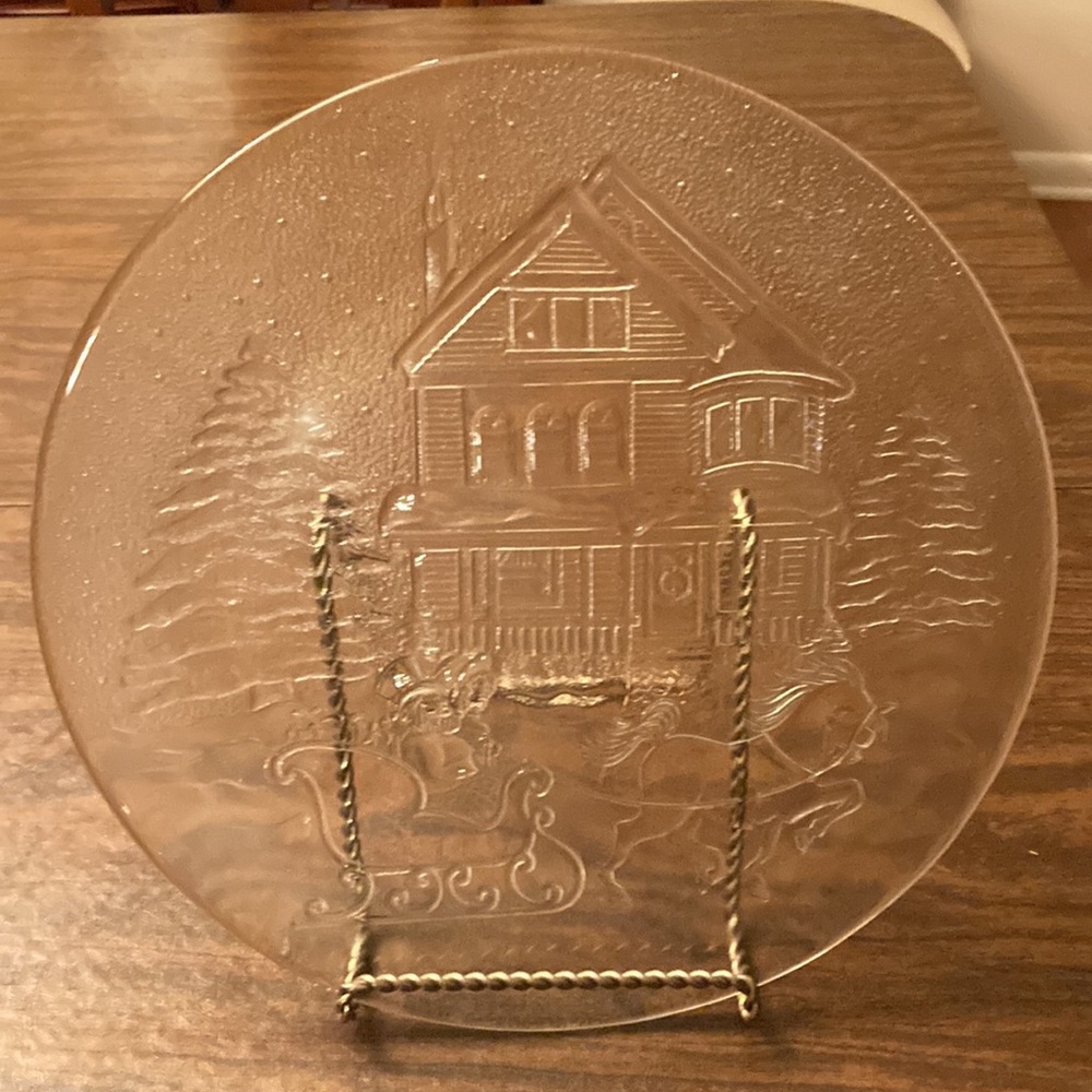 Libbey Christmas Winter Sleigh Ride Scene serving platter/clear glass